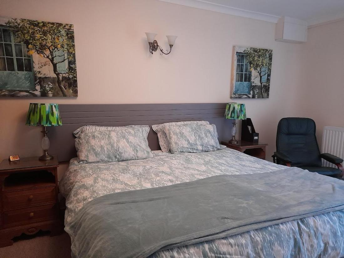Coach House Cottage Борнмут Экстерьер фото